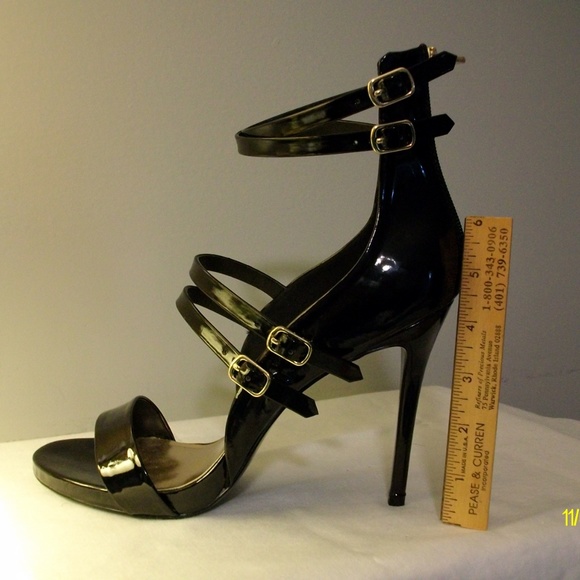 LEL ....Long Elegant Legs - Picture 2 of 6